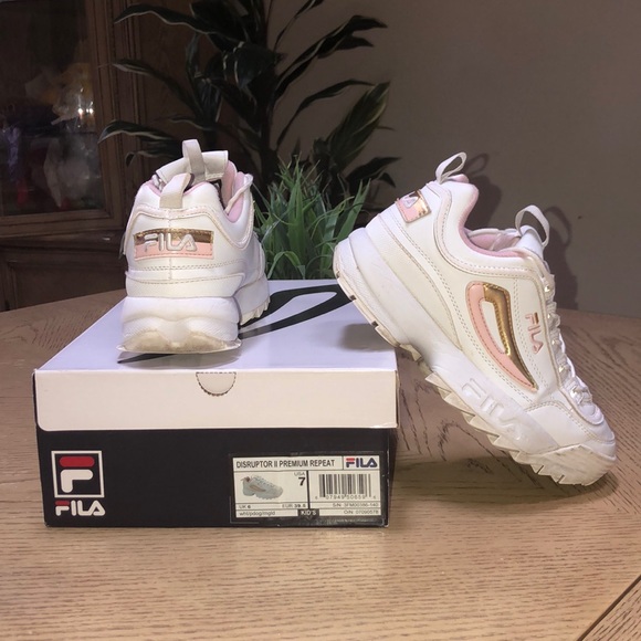 Fila Women's Disruptor II Sneaker - Picture 6 of 9